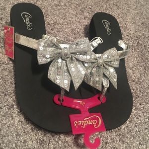 NWT Candies Silver Sequined Platform Sandals
